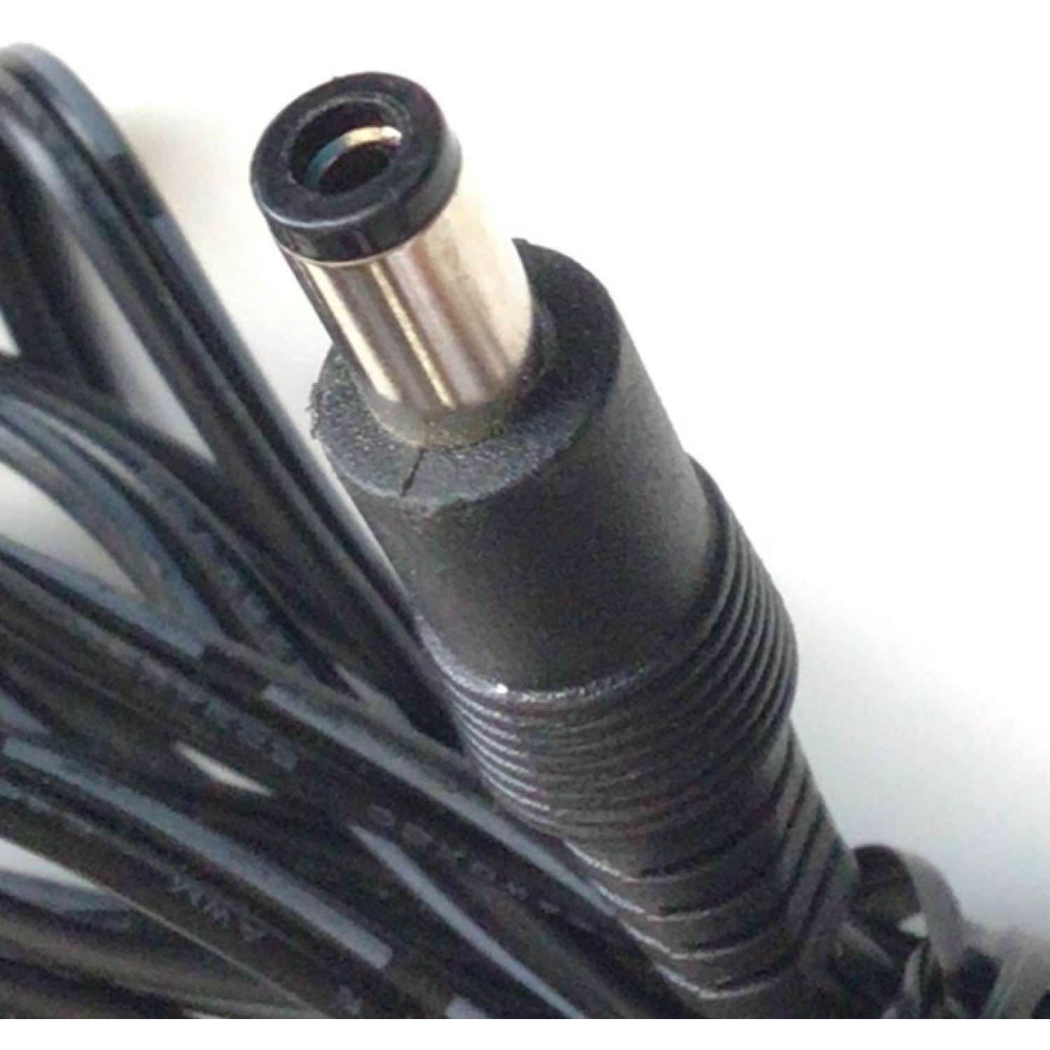 CARGADOR / ADAPTADOR DE FUENTE DE ALIMENTACION LEI I.T.E VCA-VCD / NUMERO DE PARTE LS-A10813-ADT / E138754 / ENTRADA VCA 120VAC 60HZ 150MA / SALIDA VCD 12VDC 750MA / MODELO 4112075OO3CT - Imagen 4